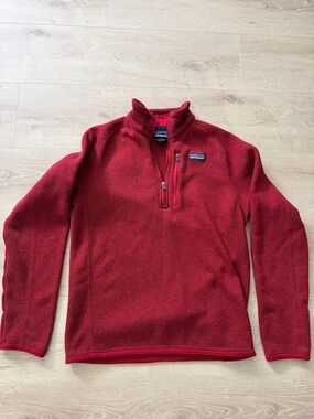 Men’s red Patagonia quarter zip like new small